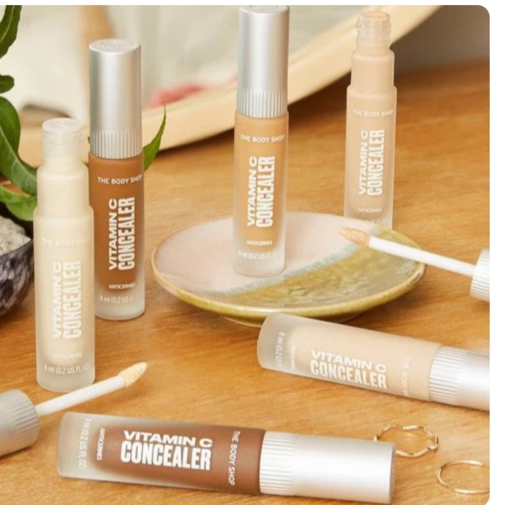 Medium 1W Vitamin C Concealer - The Body Shop